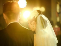 梦见男友和别人结婚,梦见男友与他人结婚的深层含义与心理解读”